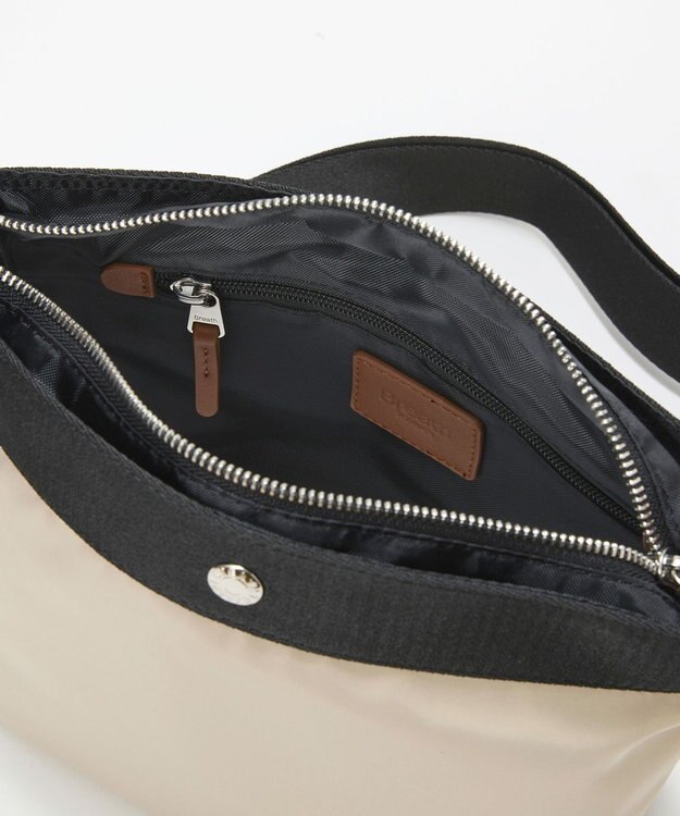 TOPKAPI 【Breath TOPKAPI sis】【WEB限定】ナイロン 舟形 ショルダーバッグ 軽量 / RIPPLE リプル ペールベージュ