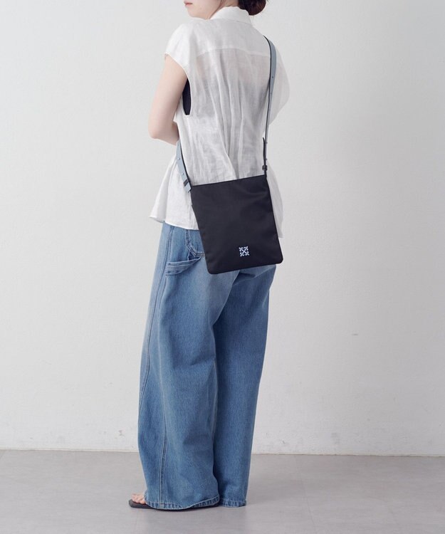 russet バイカラーレザーベルトフラットショルダーバッグ(SF-278) Black