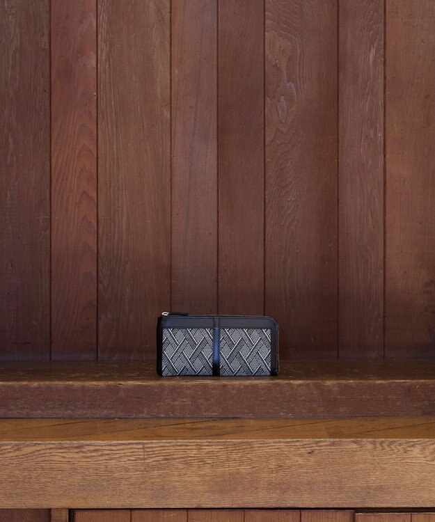 MIYABIYA LAQUOHクロス柄ジャガード財布 ブラック