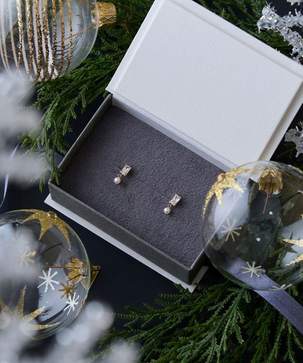 Phoebe 【K10】リフレクトビジューパールピアス