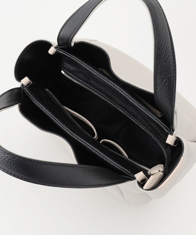 Y'SACCS シュリンクレザートート Sサイズ アイボリー