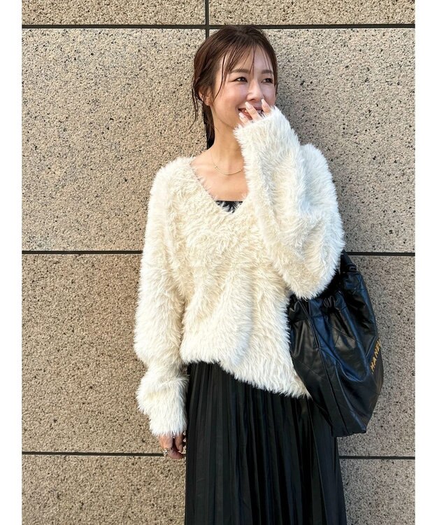 Green Parks フェザーＶネックニットプルオーバー Ivory