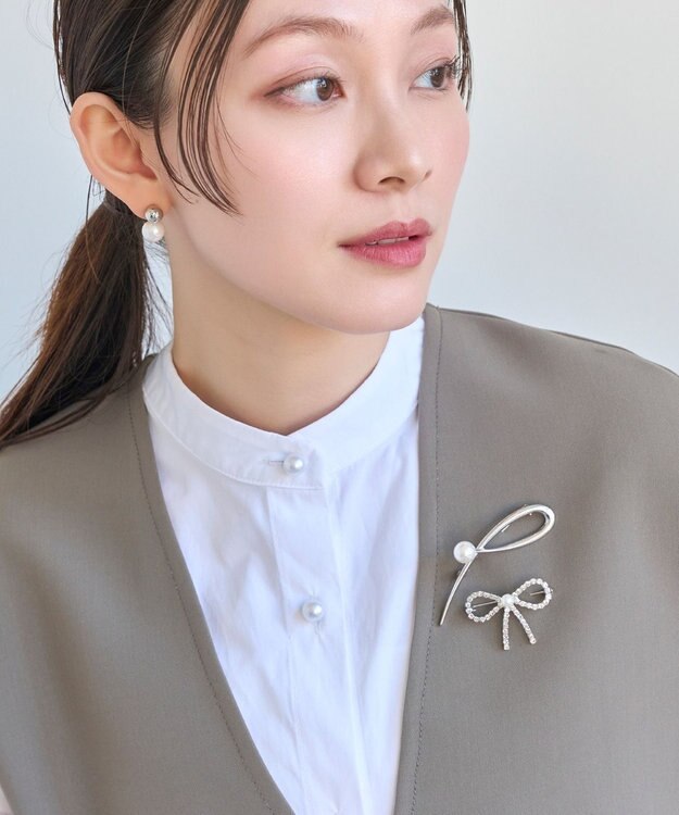 Phoebe 2wayスタイリッシュクロスカーブパールブローチネックレス　シルバー シルバー