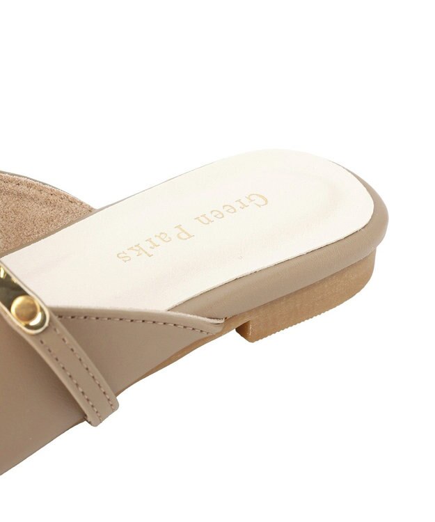 Green Parks Ｖカットメタルパーツミュール Beige