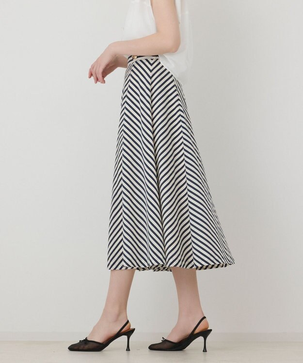GRACE CONTINENTAL ストライプスカート ネイビー