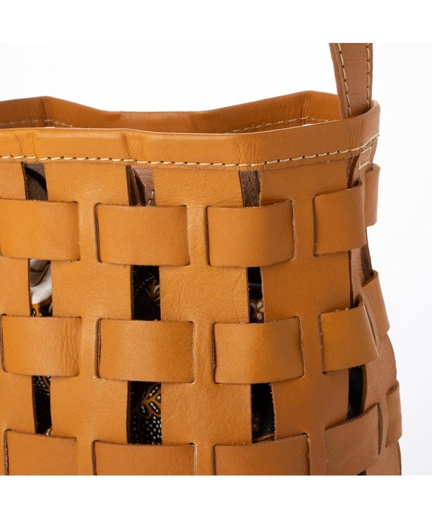 UNBILLION ピークスピーク PEAKS PEAK / 牛革透かし編みメッシュショルダートート キャメル