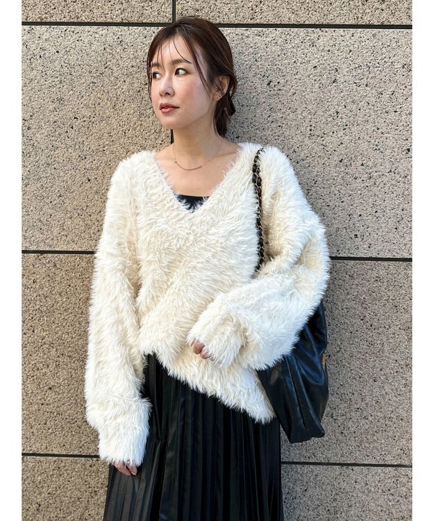 Green Parks フェザーＶネックニットプルオーバー Ivory