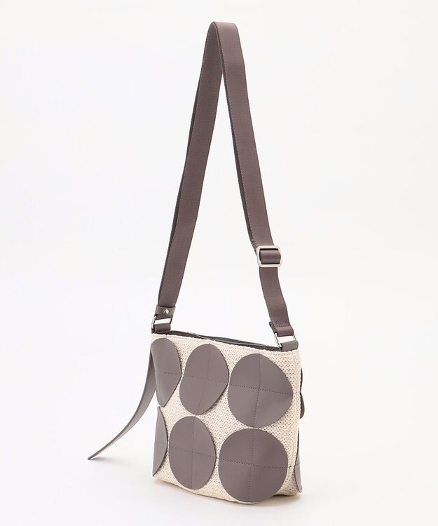 Y'SACCS サークルパッチショルダーバッグ アイボリー