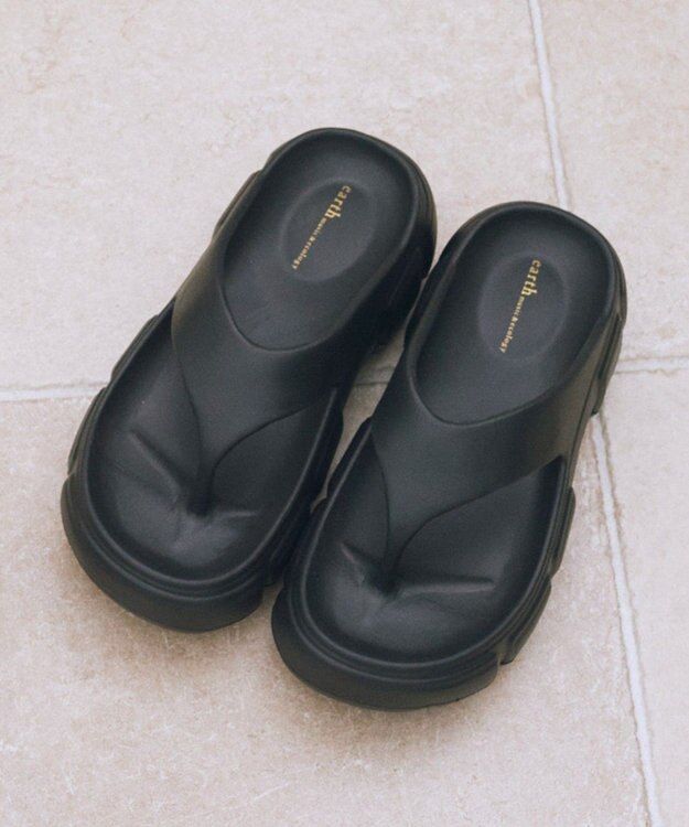 earth music&ecology EVAトングサンダル Black