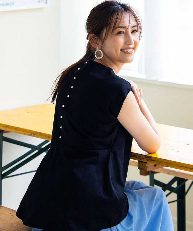 組曲 L 【洗える】バックパールフレアカットソー ブラック系