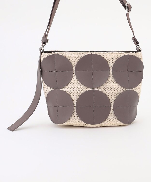 Y'SACCS サークルパッチショルダーバッグ アイボリー