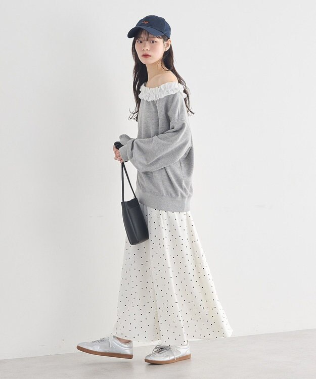 earth music&ecology サテンフレアスカート Ivory