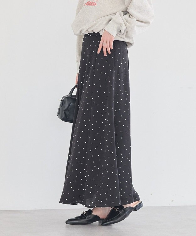 earth music&ecology サテンフレアスカート Black