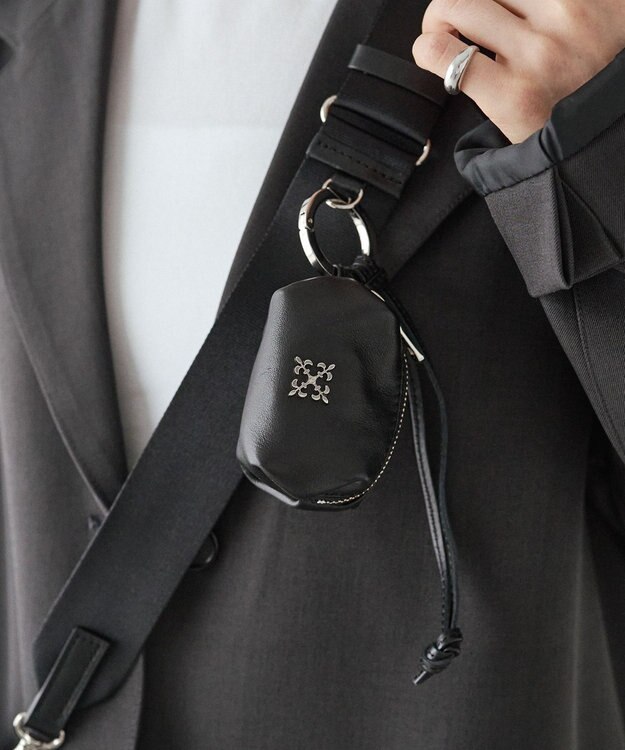 russet ≪500mlペットボトルが入る≫ナイロン多機能ミニショルダーバッグ(CE-1613) Black