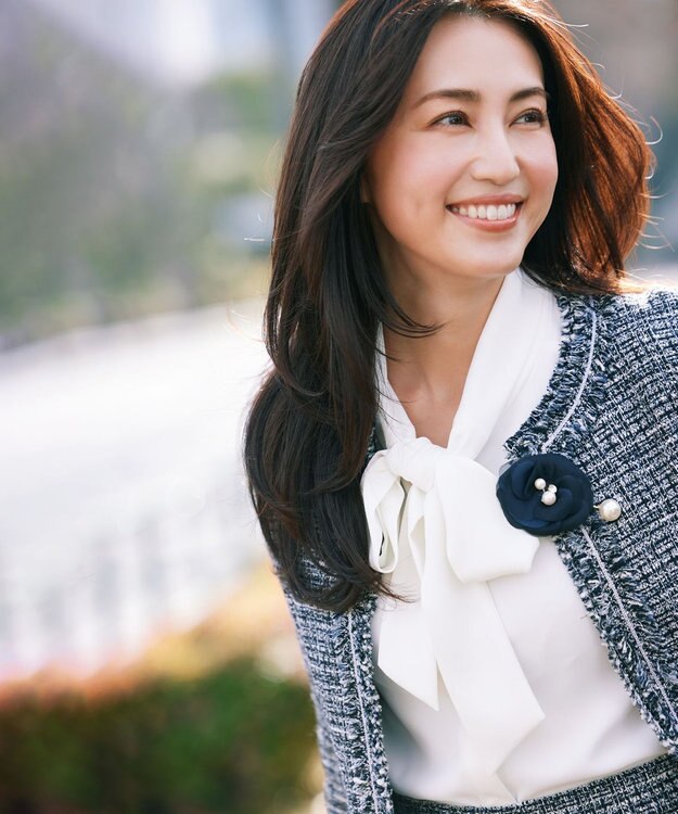 組曲 L 【KUMIKYOKU NAVY】ジョーゼットシフォン2WAY ボウタイブラウス パールホワイト系