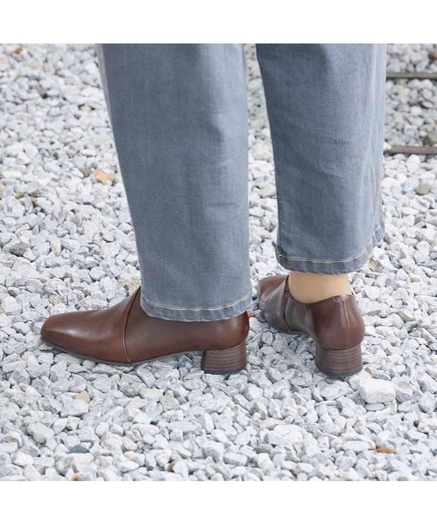 ing <ing>【WEB限定】【サスティナブルシリーズ】甲深デザインパンプス ダークブラウン