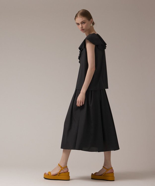 GRACE CONTINENTAL フリルカラートップ ブラック