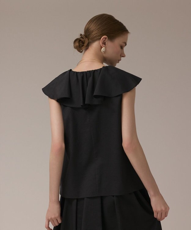 GRACE CONTINENTAL フリルカラートップ ブラック