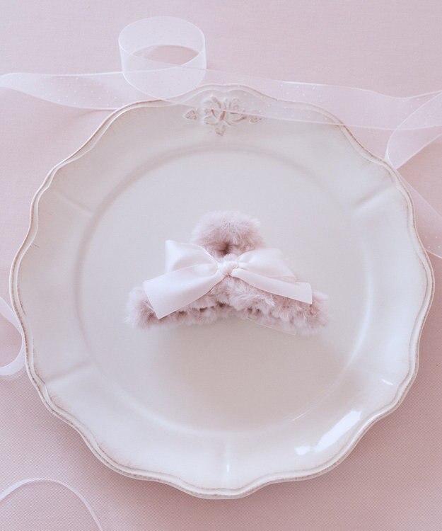 Maison de FLEUR ピンクマニアファーリボンバンスクリップ Pink Beige