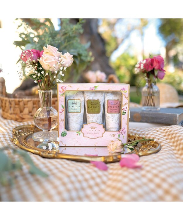 TOCCA CREMAVELOCE ハンドクリーム ゴールド系