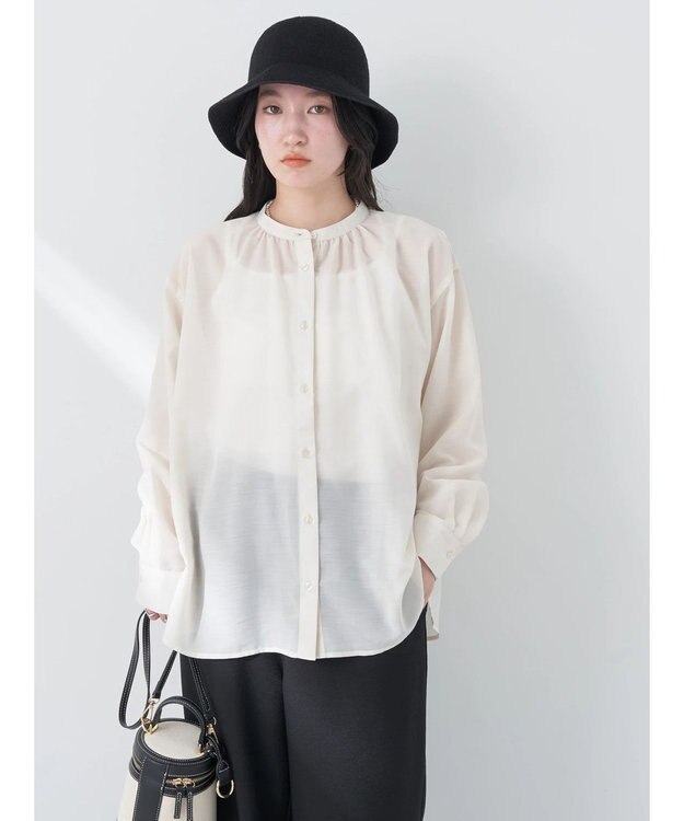 earth music&ecology シアーギャザーネックブラウス Ivory
