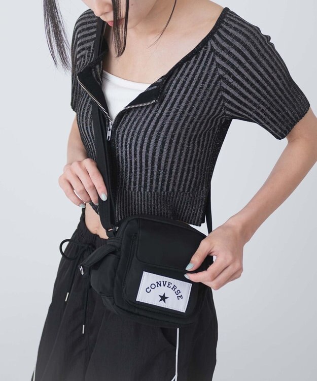 コンパクト ブラック ショルダーバッグ X-girl（エックスガール）の「CROSS BODY BAG/コンパクト ミニ