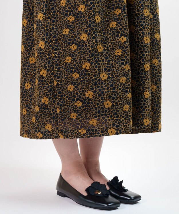 muuc 花刺繍モチーフのパンプス ブラック