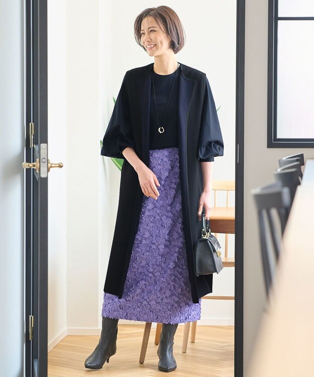 自由区 【WEB限定カラーあり・洗える】クレープストレッチニット ジレ [WEB限定]ブラック×ミッドナイト