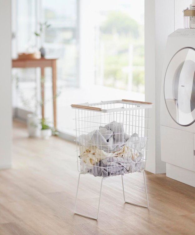 tower 折り畳み脚付きランドリーバスケット トスカ ホワイト ホワイト