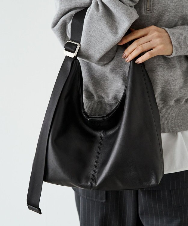 russet レザーホーボーバッグ M(CE-1658) Black