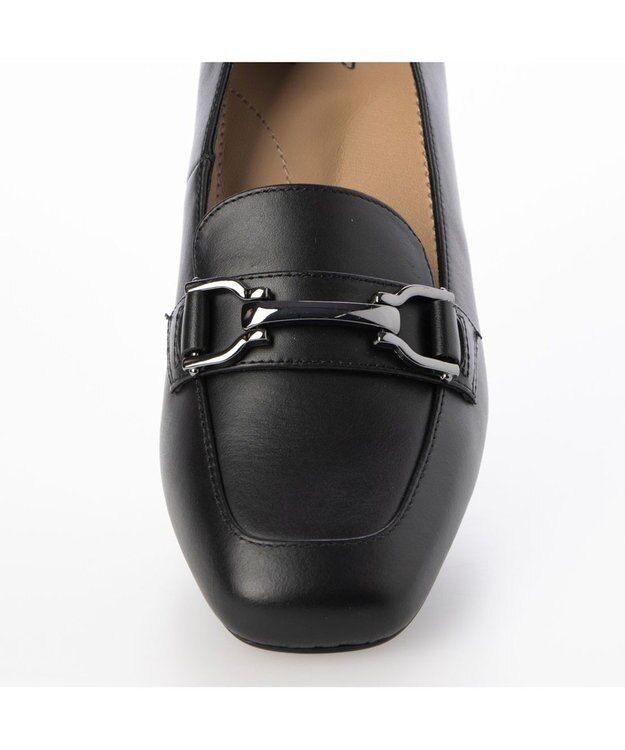 ing <ing>ビット付ヒールローファー ブラック