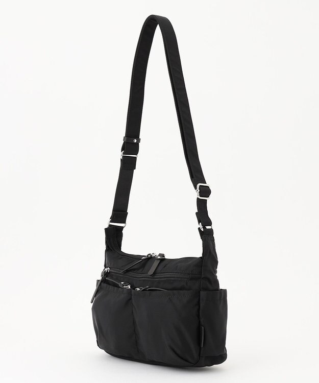 Y'SACCS トリプルポケットベーシックショルダー ブラック