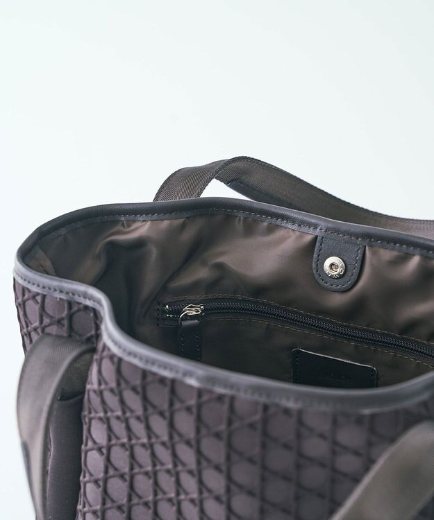 MIYABIYA LAQUOH【撥水加工】篭目柄エンボスボンディングトートL チョコレート