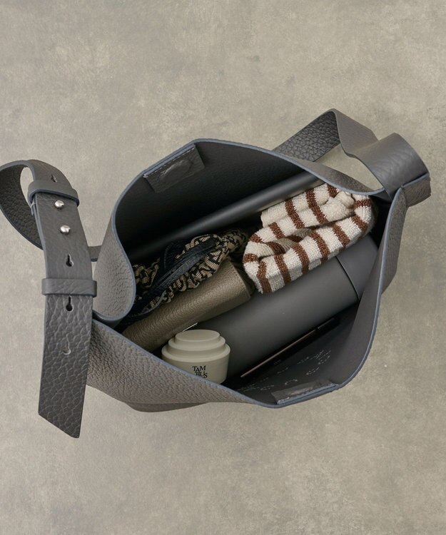 IACUCCI ルオータ ミディアムショルダー ALCE グレー