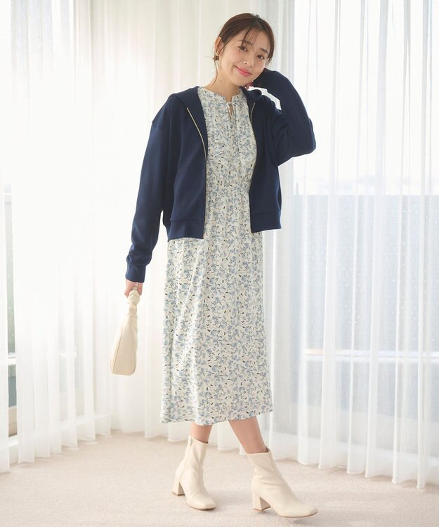 Feroux 【洗える】フラワープリントラッフル ワンピース ホワイト系2