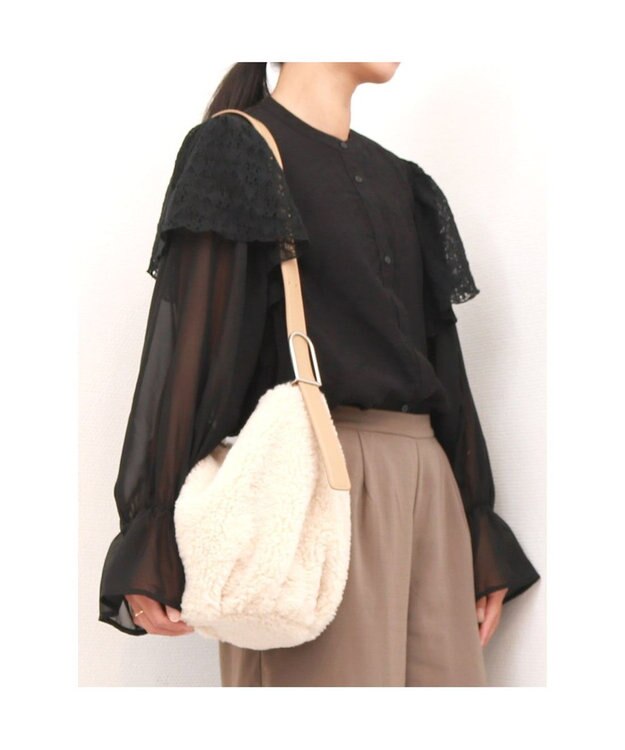 UNBILLION カシュカシュ cachecache / フリーハンドルボアショルダーバッグ アイボリー