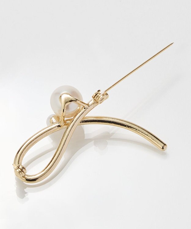 Phoebe クロスメタルパールブローチ　ゴールド ゴールド