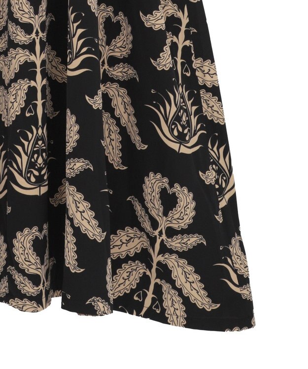 Green Parks ■ＥＳＣＡＲ　ボタニカルｐｔフリルエプロンワンピース Black