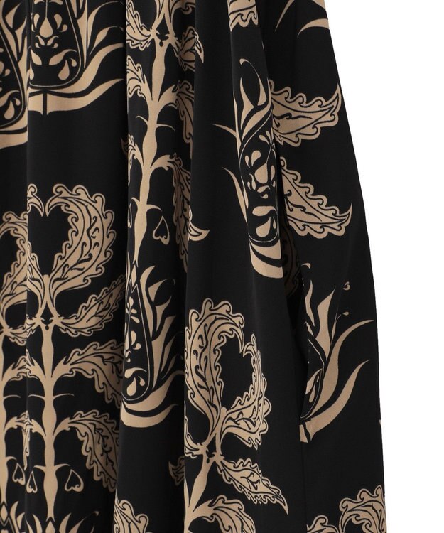 Green Parks ■ＥＳＣＡＲ　ボタニカルｐｔフリルエプロンワンピース Black