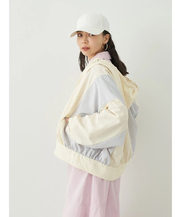 earth music&ecology コクーンギャザー切替ブルゾン Ivory