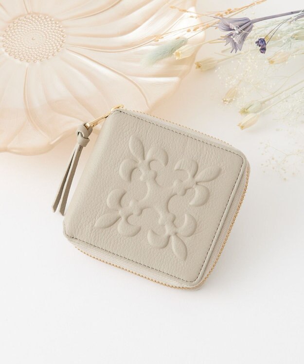 russet エンボスモノグラムラウンドウォレット(SO-431) GrayBeige