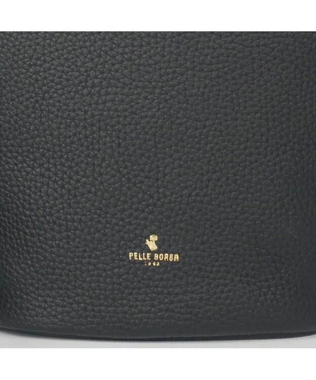 PELLE BORSA 縦型フラップショルダー Reinette レネット 4791 ブラック
