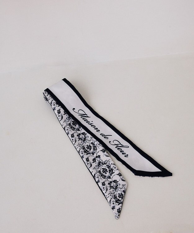 Maison de FLEUR フラワーフレーム柄スカーフ Navy