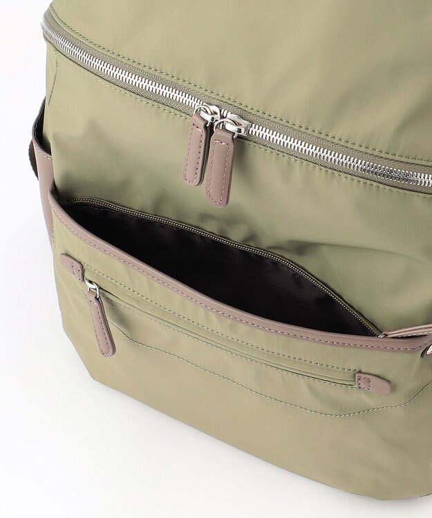 Y'SACCS 【ナイロンタフタ×リサイクルレザー】デイリーリュック カーキ