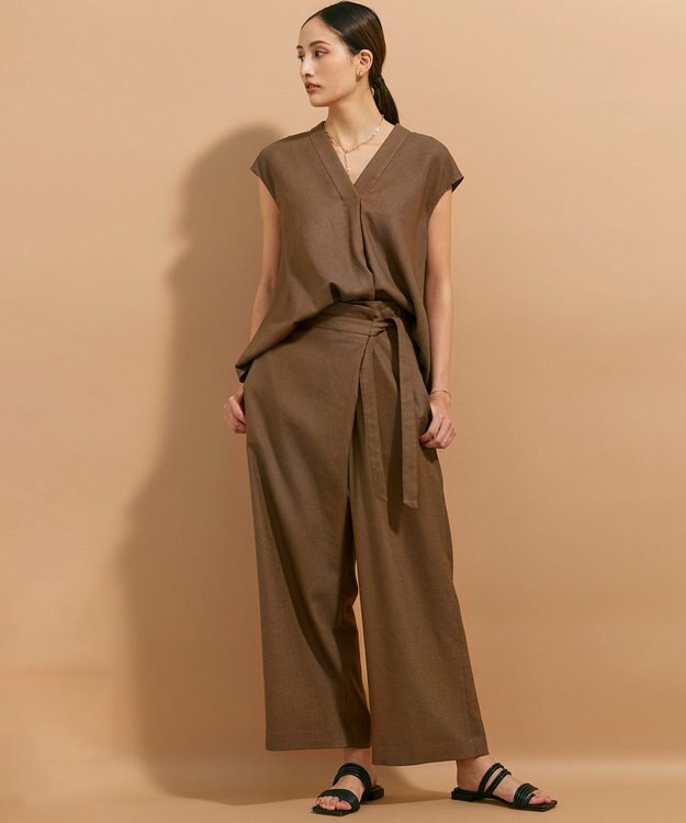 BEIGE， CAROLE / ペプラムブラウス Mocha