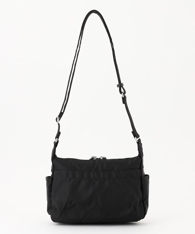 Y'SACCS トリプルポケットベーシックショルダー ブラック