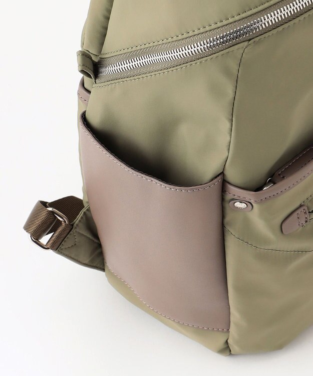 Y'SACCS 【ナイロンタフタ×リサイクルレザー】デイリーリュック カーキ