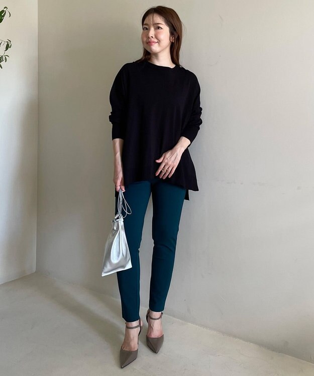 UNFILO beauty warm スリムフィットパンツ グリーン