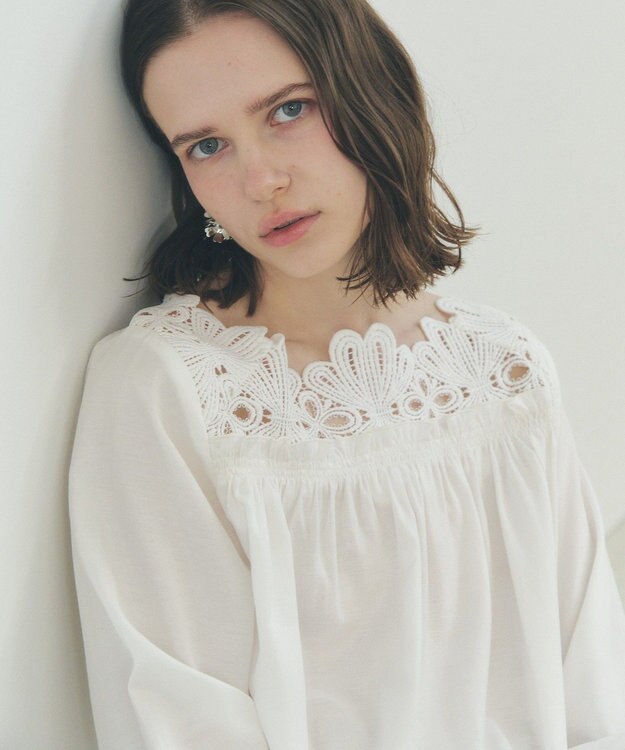 YECCA VECCA フラワーレースブラウス Off White