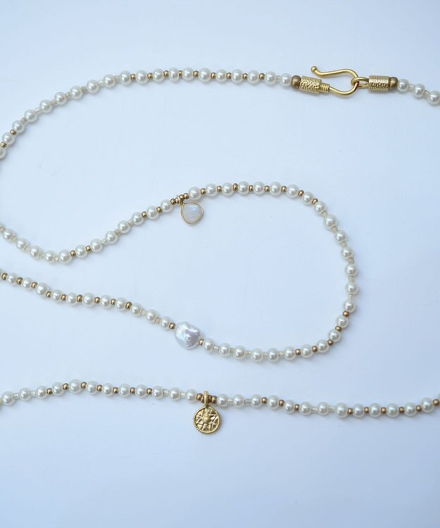 monshiro 【2WAY】ムーンストーンチャーム×ガラスパールロング ネックレス ホワイト×ゴールド